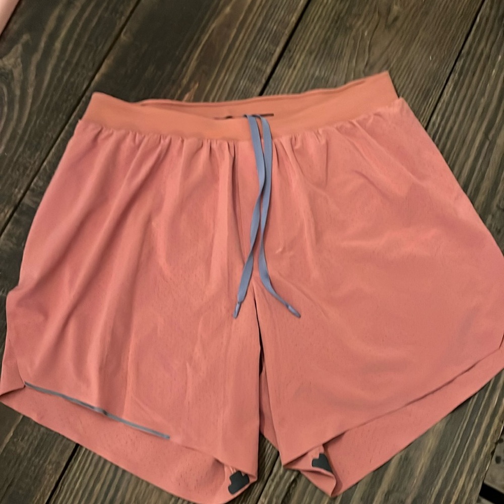 Lululemon 5” men’s lined short size S.